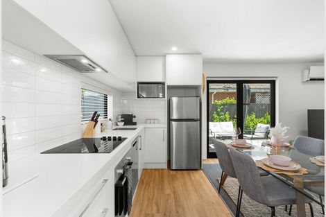 Photo of property in 1/31 Heywood Terrace, Richmond, Christchurch, 8013