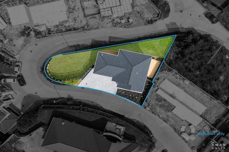 Photo of property in 15 Mara Way, Sunnyvale, Auckland, 0612