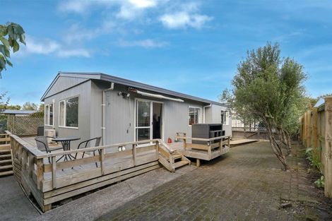 Photo of property in 69a/2 Godley Road, Green Bay, Auckland, 0604