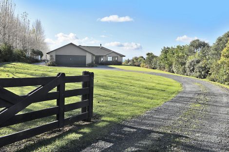 Photo of property in 210 Staniforth Road, Kaiwaka, Wellsford, 0975