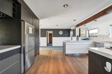 Photo of property in 66 Karina Road, Merrilands, New Plymouth, 4312