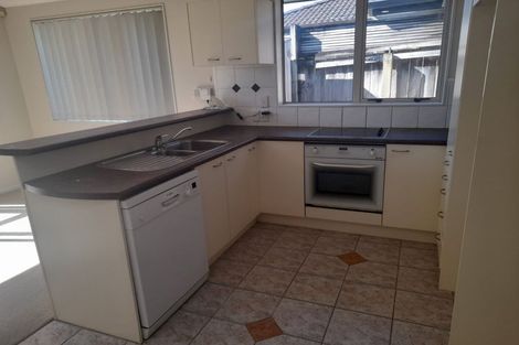 Photo of property in 17/11 Carlos Drive, Flat Bush, Auckland, 2016