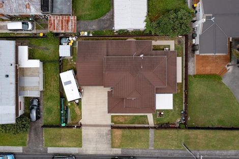 Photo of property in 2a Tawa Road, Te Atatu Peninsula, Auckland, 0610