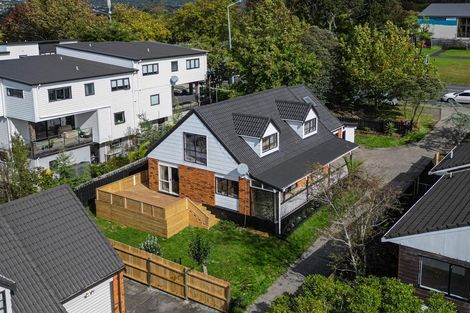 Photo of property in 1/4227 Great North Road, Glendene, Auckland, 0602