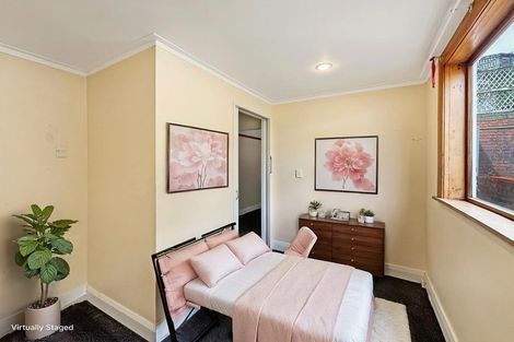 Photo of property in 17 Hankey Street, Mount Cook, Wellington, 6011