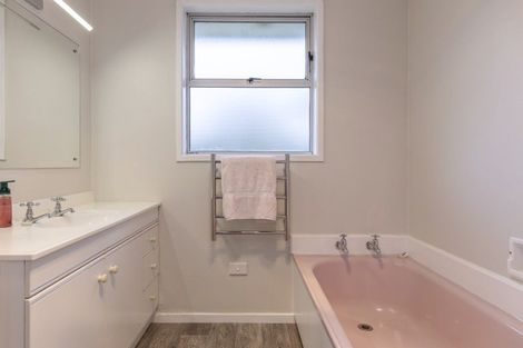 Photo of property in 116 Taupo View Road, Taupo, 3330