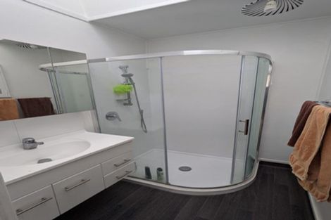 Photo of property in 9 Temuera Street, Otaki, 5512