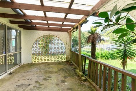 Photo of property in 3 Pendlebury Street, Green Bay, Auckland, 0604