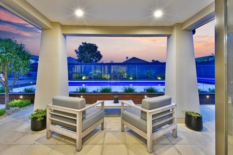 Photo of property in 14 Corsica Way, Karaka, Papakura, 2113