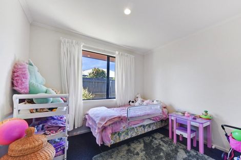 Photo of property in 18 Monaco View, Stoke, Nelson, 7011