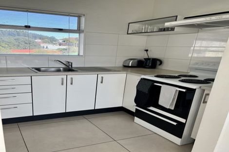Photo of property in Beresford Apartments, 12/118u Russell Terrace, Berhampore, Wellington, 6023