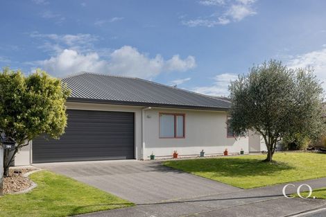 Photo of property in 62 Dalton Drive, Papamoa Beach, Papamoa, 3118