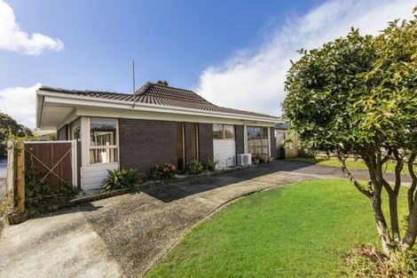 Photo of property in 1/92 Carruth Road, Papatoetoe, Auckland, 2025