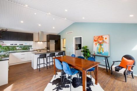Photo of property in 89 Avonhead Road, Avonhead, Christchurch, 8042