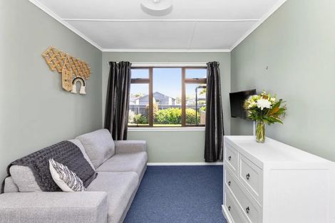 Photo of property in 86a King Street, Taradale, Napier, 4112