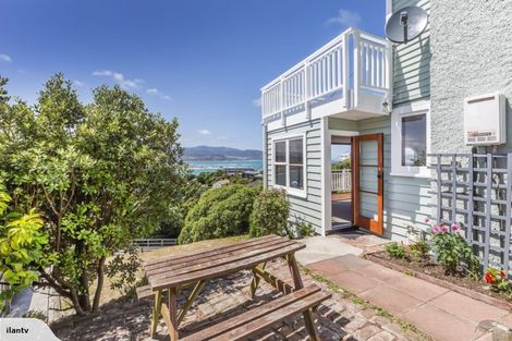 Photo of property in 49 Hungerford Road, Lyall Bay, Wellington, 6022