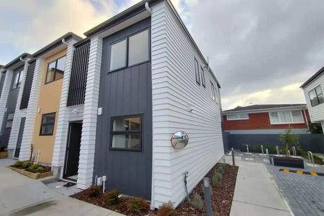 Photo of property in 4/13 Grove Lane, Pakuranga, Auckland, 2010