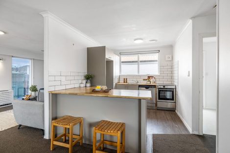 Photo of property in 3 Eglinton Street, Avondale, Christchurch, 8061