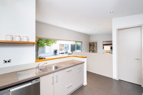 Photo of property in 6 Orotu Drive, Poraiti, Napier, 4112