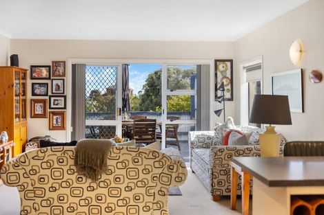 Photo of property in 33 Wharemauku Road, Raumati Beach, Paraparaumu, 5032