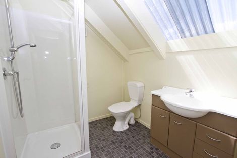 Photo of property in 1/127 Atkinson Road, Titirangi, Auckland, 0604