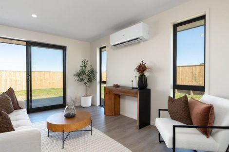 Photo of property in 9 Williams Road, Hobsonville, Auckland, 0618