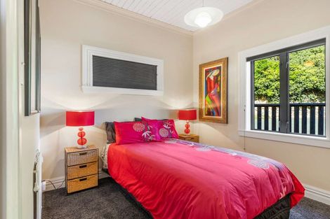 Photo of property in 9 Kowhai Road, Bluff Hill, Napier, 4110