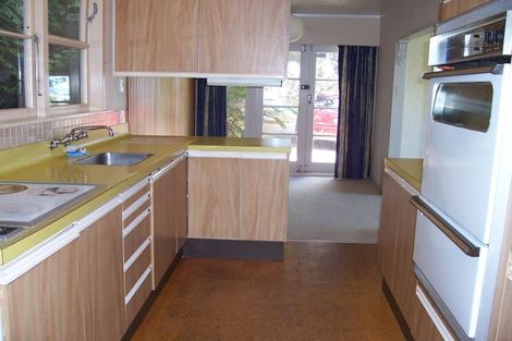 Photo of property in 32 Woodvale Grove, Fairfield, Lower Hutt, 5011