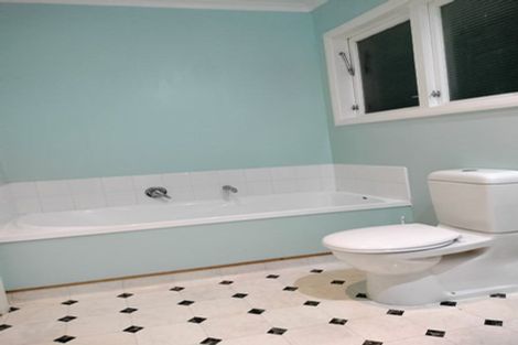 Photo of property in 57 Bedford Street, Northland, Wellington, 6012