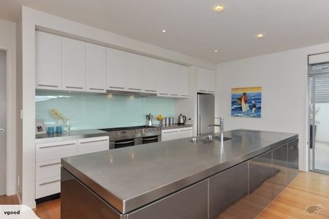 Photo of property in 75 Burnham Street, Seatoun, Wellington, 6022