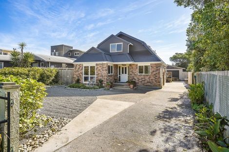 Photo of property in 11 Rodney Avenue, Te Horo Beach, Otaki, 5581