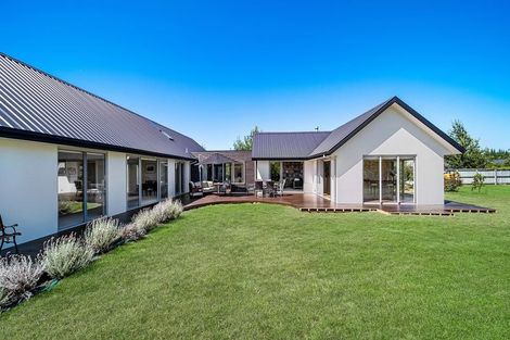 Photo of property in 19 Rossington Drive, West Melton, 7618