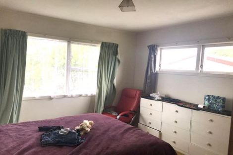 Photo of property in 6 Kaikoura Street, Henderson, Auckland, 0612