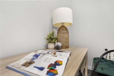 Photo of property in 69u2 Tiketike Way, Brooklyn, Wellington, 6021