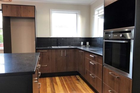 Photo of property in 496 Don Buck Road, Massey, Auckland, 0614