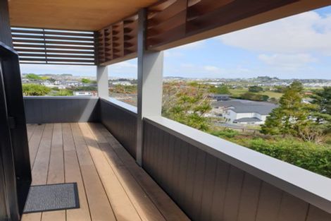 Photo of property in 6a Moffat Road, Red Beach, 0932