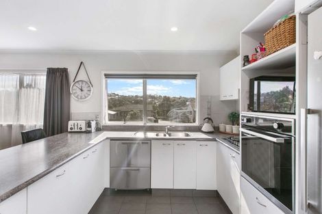 Photo of property in 4 Katrina Place, Massey, Auckland, 0614