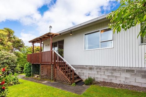 Photo of property in 18 Holland Grove, Richmond Heights, Taupo, 3330