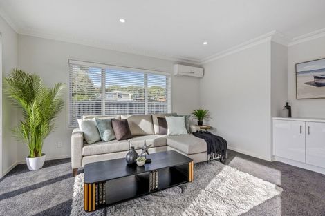 Photo of property in 1/486 Hibiscus Coast Highway, Orewa, 0931