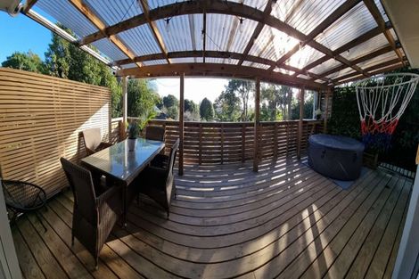 Photo of property in 20a Clayburn Road, Glen Eden, Auckland, 0602