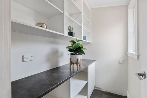 Photo of property in 2 Makomako Street, Frankton, Hamilton, 3204