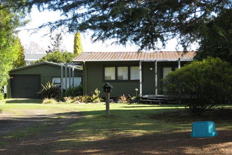 Photo of property in 4 Ogilvie Road, Kinloch, Taupo, 3377