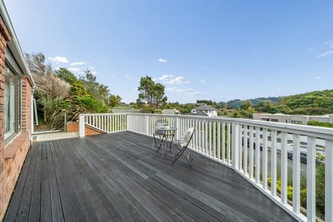 Photo of property in 296 Maungaraki Road, Maungaraki, Lower Hutt, 5010