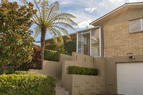 Photo of property in 12 Salmond Place, Dinsdale, Hamilton, 3204