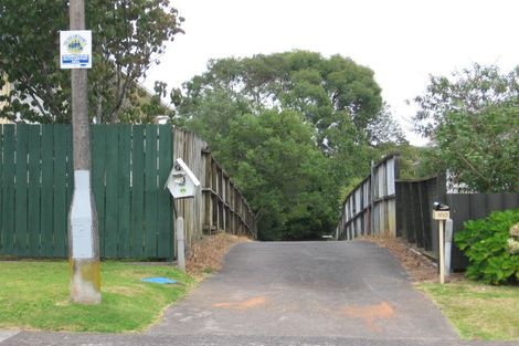 Photo of property in 98 Lauderdale Road, Birkdale, Auckland, 0626