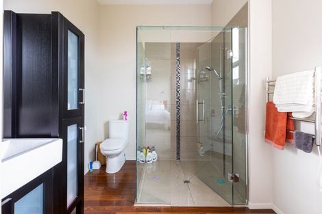 Photo of property in 80a Henwood Road, Paraite, New Plymouth, 4372