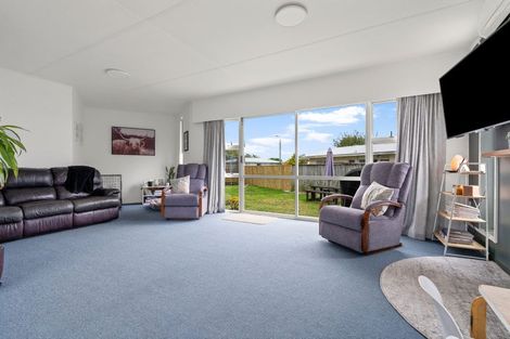 Photo of property in 39 Heather Street, Levin, 5510