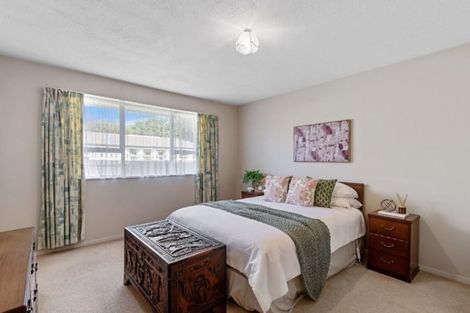 Photo of property in 2/92a Saint Martins Road, Saint Martins, Christchurch, 8022