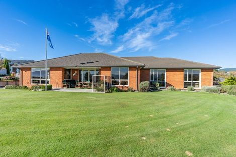 Photo of property in 28 Titri Road, Waihola, Outram, 9073