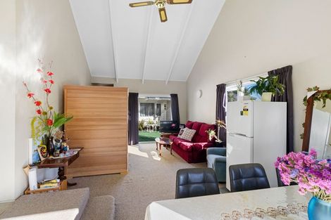 Photo of property in 318 Kuku Beach Road, Kuku, Levin, 5570